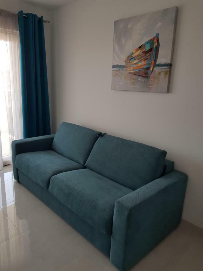 Apartmani Marella Donji Seget Exterior foto